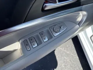 Genesis G70 2025 AWD 2.5T Sport Prestige 4dr Sedan