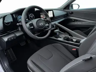 Hyundai ELANTRA Hybrid 2025 SEL Sport 4dr Sedan
