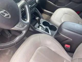 Hyundai TUCSON 2010 AWD Limited 4dr SUV