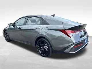 Hyundai ELANTRA 2026 SEL Sport 4dr Sedan