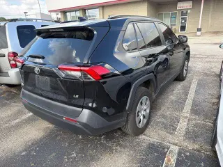 Toyota RAV4 2021 LE 4dr SUV