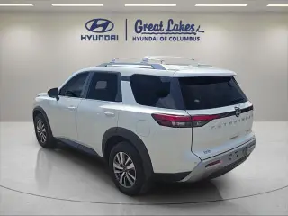 Nissan Pathfinder 2022 AWD SL 4dr SUV