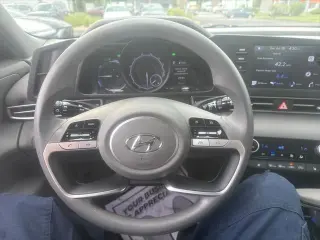 Hyundai ELANTRA Hybrid 2021 Blue 4dr Sedan