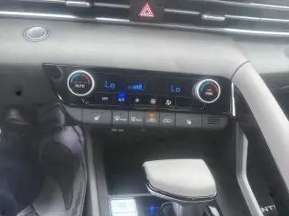 Hyundai ELANTRA Hybrid 2021 Blue 4dr Sedan