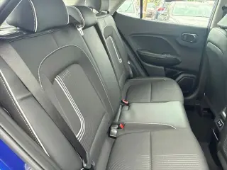 Hyundai VENUE 2024 Limited 4dr Crossover