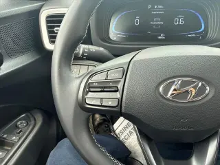 Hyundai VENUE 2024 Limited 4dr Crossover