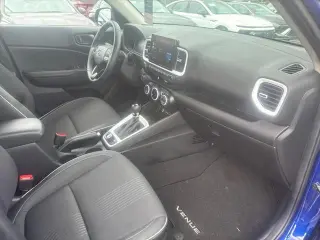 Hyundai VENUE 2024 Limited 4dr Crossover