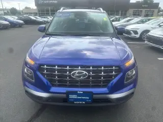 Hyundai VENUE 2024 Limited 4dr Crossover
