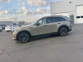 Mazda CX-70 Plug-in Hybrid 2025 AWD Premium 4dr SUV