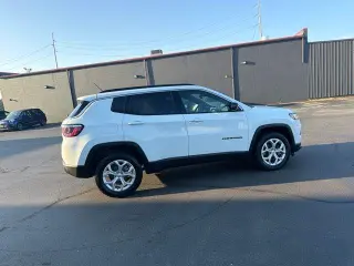 Jeep Compass 2024 4x4 Latitude 4dr SUV