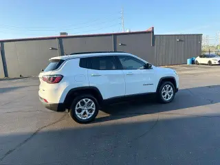 Jeep Compass 2024 4x4 Latitude 4dr SUV