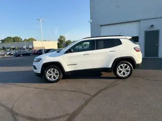 Jeep Compass 2024 4x4 Latitude 4dr SUV