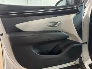 Hyundai TUCSON 2024 SEL 4dr SUV (midyear release)