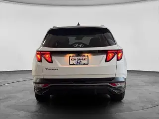 Hyundai TUCSON 2024 SEL 4dr SUV (midyear release)