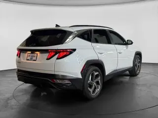 Hyundai TUCSON 2024 SEL 4dr SUV (midyear release)
