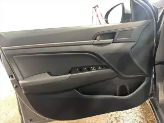 Hyundai ELANTRA 2017 Limited 4dr Sedan (US)