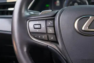 Lexus ES 300h 2023 4dr Sedan