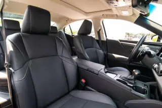 Lexus ES 300h 2023 4dr Sedan
