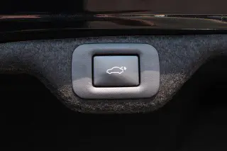 Lexus ES 300h 2023 4dr Sedan