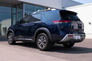 Nissan Pathfinder 2023 SL 4dr SUV