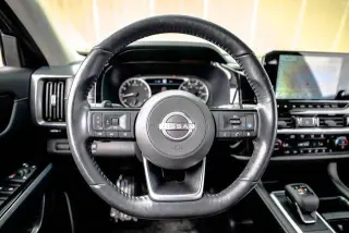 Nissan Pathfinder 2023 SL 4dr SUV
