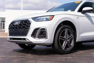 Audi Q5 2024 AWD e quattro S line Premium 55 TFSI 4dr SUV