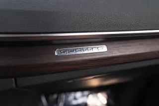 Audi Q5 2024 AWD e quattro S line Premium 55 TFSI 4dr SUV