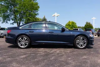 Audi A6 2022 AWD quattro Premium Plus 55 TFSI 4dr Sedan