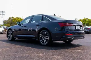 Audi A6 2022 AWD quattro Premium Plus 55 TFSI 4dr Sedan