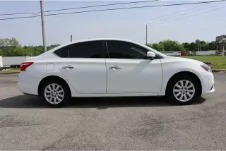Sentra SV -- 2017 -- Nissan