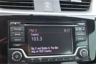 Sentra SV -- 2017 -- Nissan