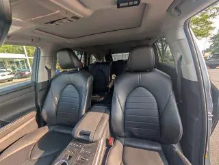 Toyota Highlander 2022 AWD XLE 4dr SUV