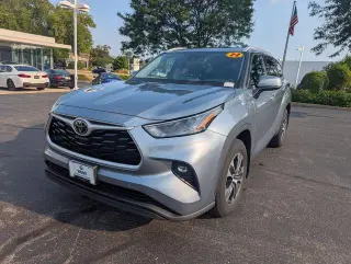Toyota Highlander 2022 AWD XLE 4dr SUV
