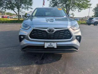 Toyota Highlander 2022 AWD XLE 4dr SUV