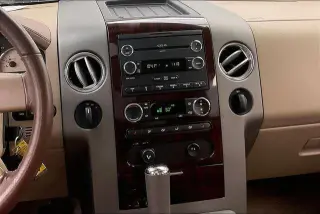 Ford F-150 2008 4x4 King Ranch 4dr SuperCrew Styleside 5.5 ft. SB