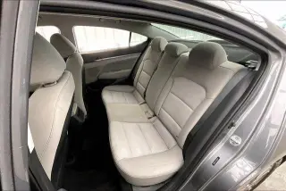 Hyundai ELANTRA 2018 SEL 4dr Sedan (US)