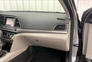 Hyundai ELANTRA 2018 SEL 4dr Sedan (US)