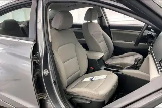 Hyundai ELANTRA 2018 SEL 4dr Sedan (US)