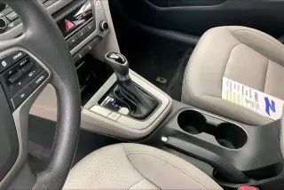 Hyundai ELANTRA 2018 SEL 4dr Sedan (US)