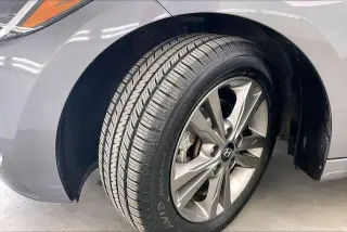 Hyundai ELANTRA 2018 SEL 4dr Sedan (US)