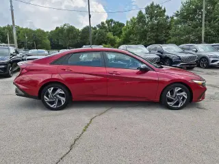 Hyundai ELANTRA 2025 SEL Sport 4dr Sedan