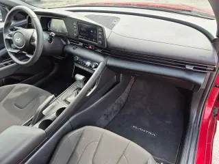 Hyundai ELANTRA 2025 SEL Sport 4dr Sedan