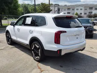 Kia Telluride 2023 S 4dr SUV