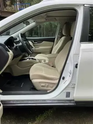 2016 Nissan Rogue SV Pkg