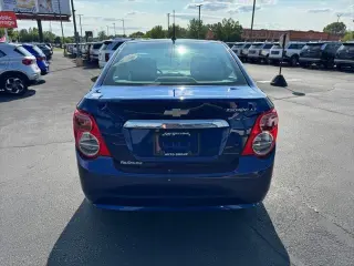 Chevrolet Sonic 2012 LT 4dr Sedan w/2LT