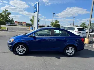 Chevrolet Sonic 2012 LT 4dr Sedan w/2LT