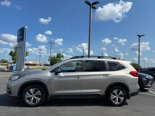 Subaru Ascent 2019 AWD Premium 7-Passenger 4dr SUV