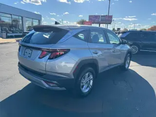 Hyundai TUCSON 2026 AWD SE 4dr SUV