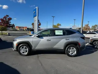Hyundai TUCSON 2026 AWD SE 4dr SUV
