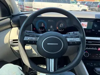 Hyundai TUCSON 2025 SEL 4dr SUV